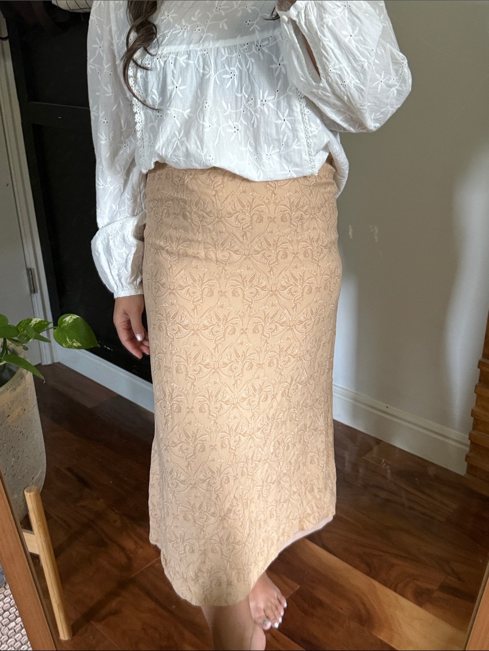 Talbots vintage Beige Floral Jacquard A-Line Slip midi Skirt. 2